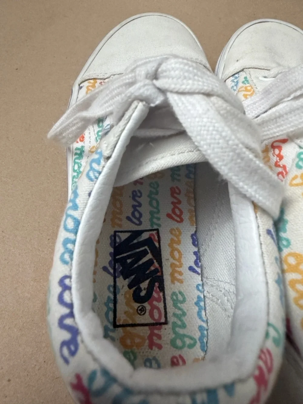 Vans Kids White Canvas Low-Top Sneakers with Multicolor 'love' Script
